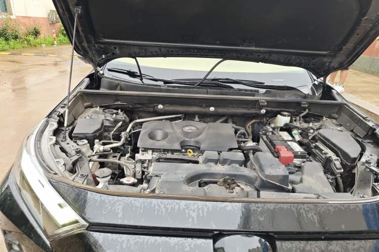 Used Toyota RAV4 2023 2.0L CVT Two-Wheel Drive Fashion Plus Edition Engine Bay Right