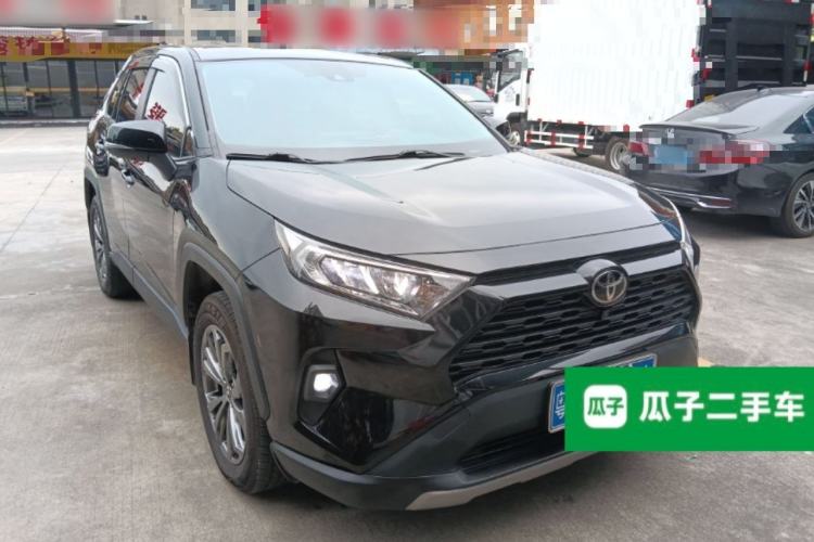 Used Toyota RAV4 2023 2.0L CVT Two-Wheel Drive Fashion Edition Exterior 1