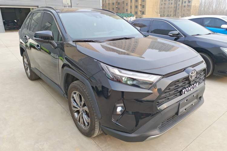 Used Toyota RAV4 2023 2.0L CVT Two-Wheel Drive Fashion Plus Edition Exterior 1