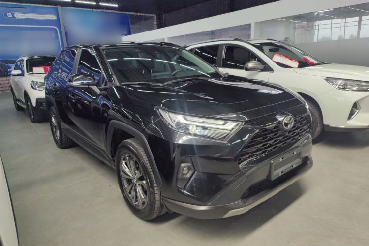 Used Toyota RAV4 2023 2.0L CVT Two-Wheel Drive Fashion Plus Edition Exterior 2