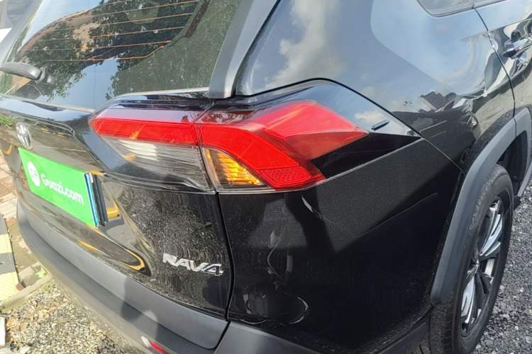 Used Toyota RAV4 2023 2.0L CVT Two-Wheel Drive Fashion Plus Edition Exterior 3