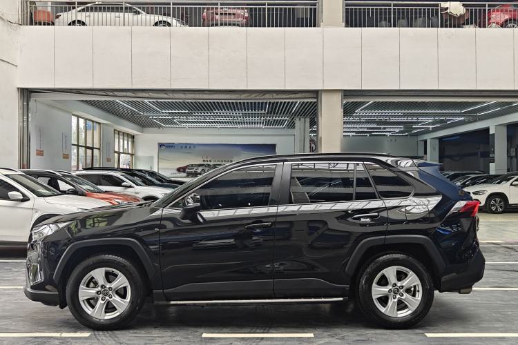 Used Toyota RAV4 2023 2.0L CVT Two-Wheel Drive Urban Edition Exterior 3