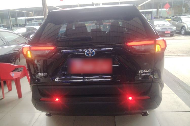 Used Toyota RAV4 2023 Dual-Motor 2.5L E-CVT Two-Wheel Drive Elite Edition Exterior 4