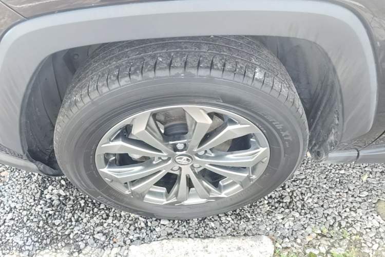 Used Toyota RAV4 2023 2.0L CVT Two-Wheel Drive Fashion Plus Edition Exterior 4