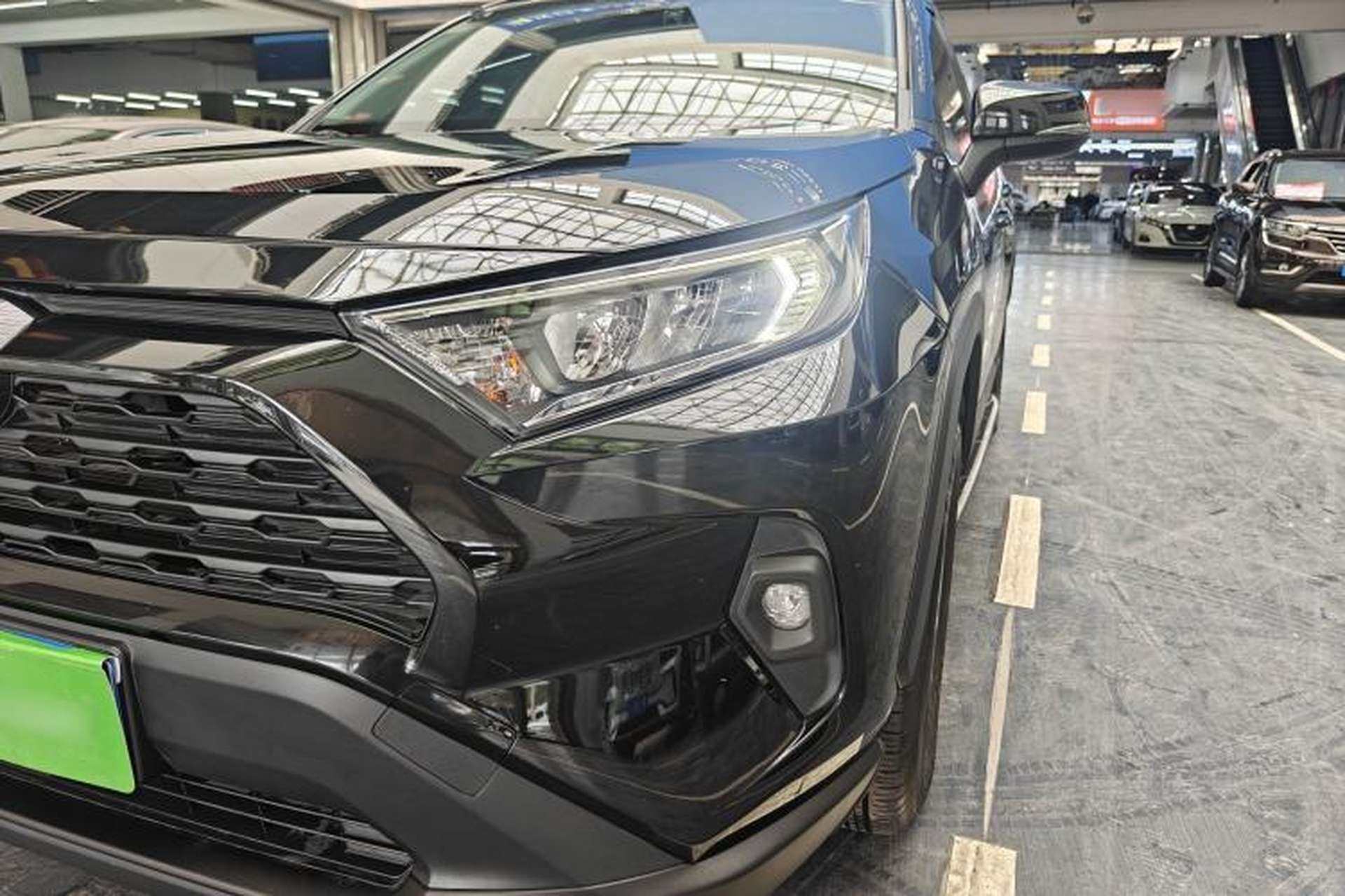 Used Toyota RAV4 2023 2.0L CVT Two-Wheel Drive Urban Edition Exterior 4