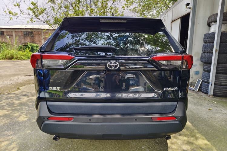 Used Toyota RAV4 2023 2.0L CVT Two-Wheel Drive Urban Edition Exterior 4
