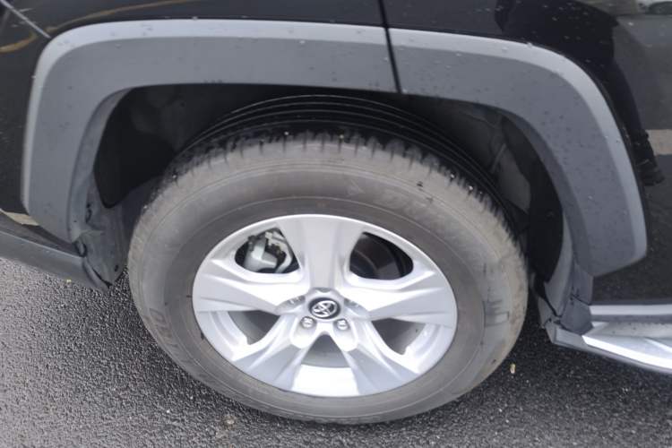Used Toyota RAV4 2023 2.0L CVT Two-Wheel Drive Urban Edition Exterior 5