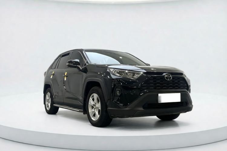 Used Toyota RAV4 2023 2.0L CVT Two-Wheel Drive Urban Edition Exterior 5