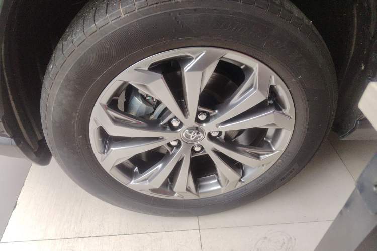 Used Toyota RAV4 2023 Dual-Motor 2.5L E-CVT Two-Wheel Drive Elite Edition Exterior 7