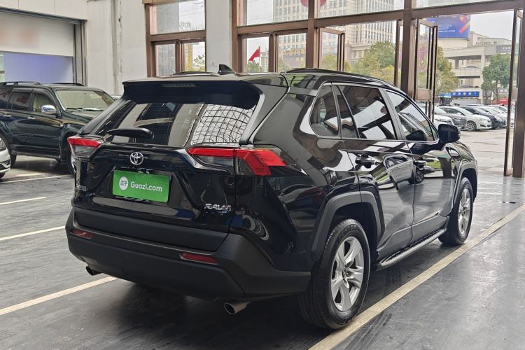 Used Toyota RAV4 2023 2.0L CVT Two-Wheel Drive Urban Edition Exterior 7