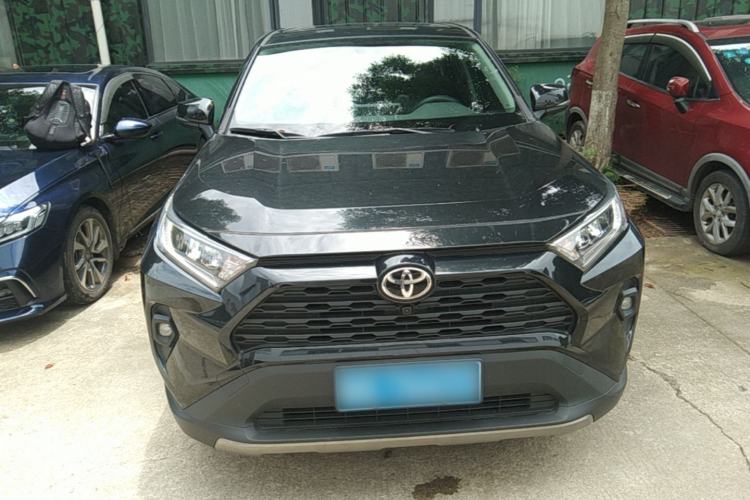 Used Toyota RAV4 2023 2.0L CVT Two-Wheel Drive Fashion Edition Front