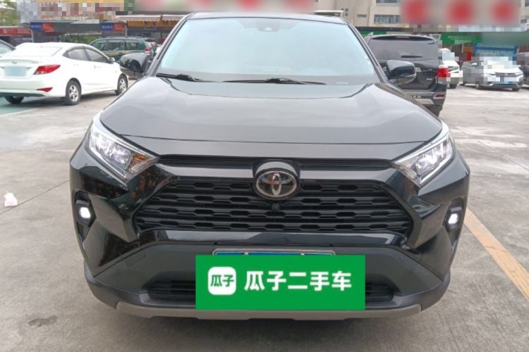 Used Toyota RAV4 2023 2.0L CVT Two-Wheel Drive Fashion Edition Front