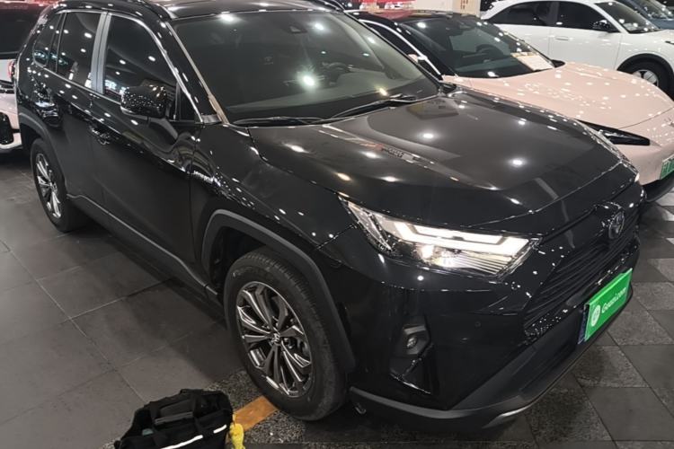 Used Toyota RAV4 2023 Dual-Engine 2.5L E-CVT Two-Wheel Drive Elite Plus Edition Front Right 45 Deg