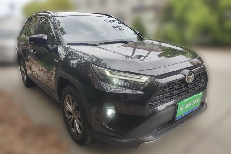Used Toyota RAV4 2023 2.0L CVT Two-Wheel Drive Fashion Plus Edition Front Right 45 Deg