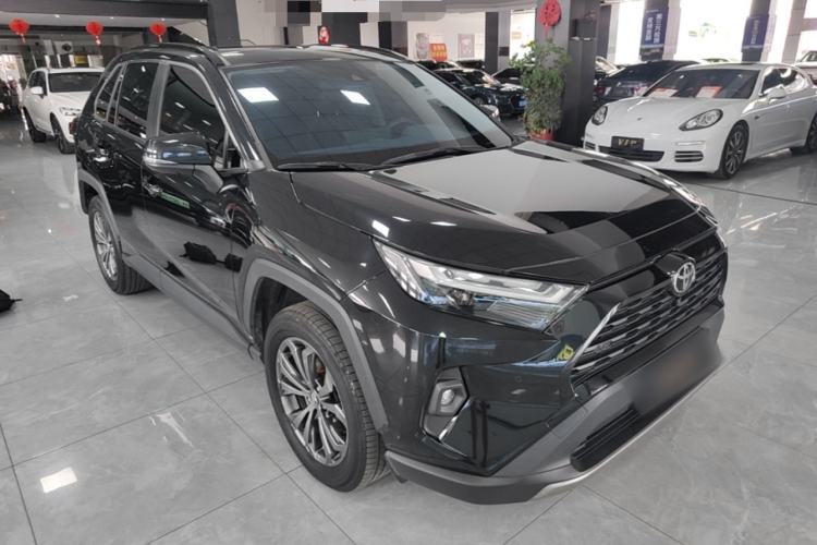 Used Toyota RAV4 2023 2.0L CVT Two-Wheel Drive Fashion Plus Edition Front Right 45 Deg