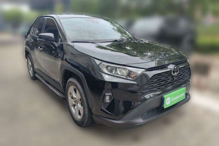 Used Toyota RAV4 2023 2.0L CVT Two-Wheel Drive Urban Edition Front Right 45 Deg