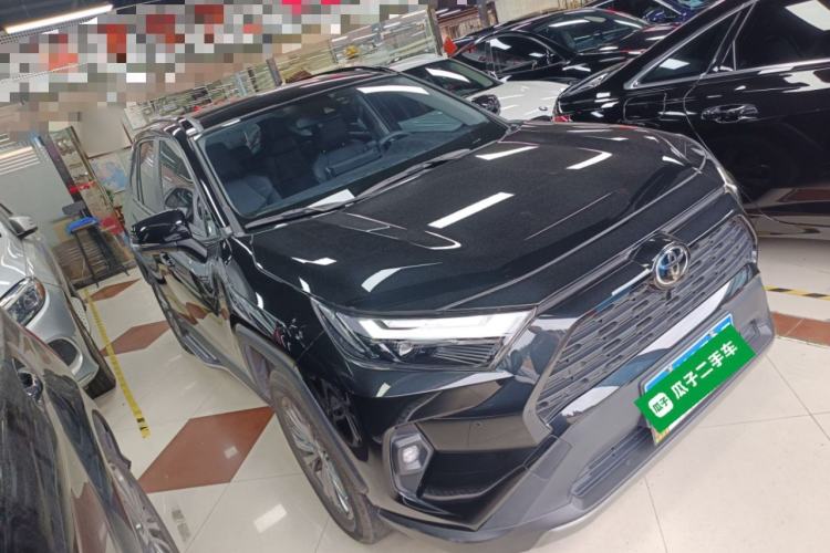 Used Toyota RAV4 2023 2.0L CVT Two-Wheel Drive Fashion Plus Edition Front Right 45 Deg