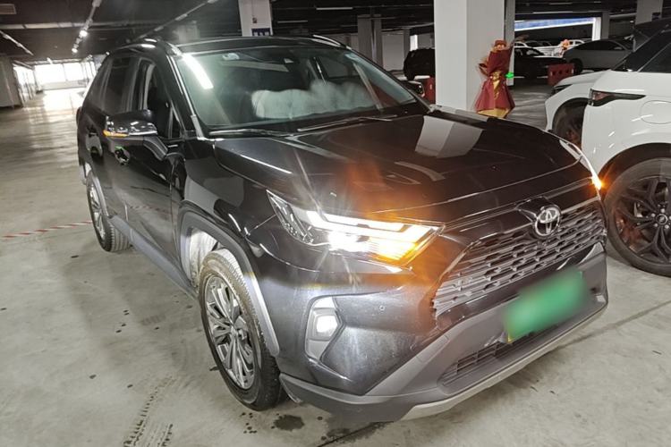 Used Toyota RAV4 2023 2.0L CVT Two-Wheel Drive Fashion Plus Edition Front Right 45 Deg
