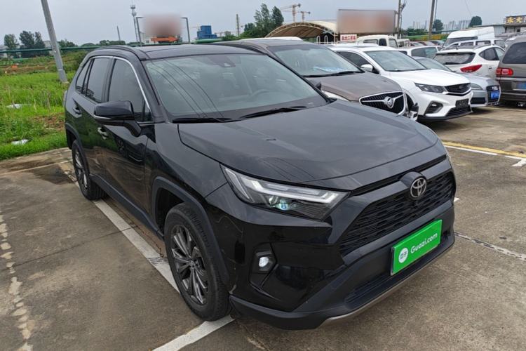 Used Toyota RAV4 2023 2.0L CVT Two-Wheel Drive Fashion Plus Edition Front Right 45 Deg