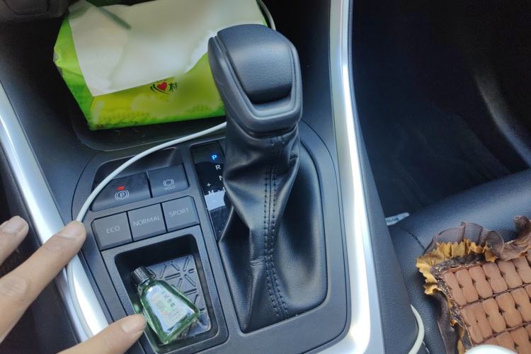 Used Toyota RAV4 2023 2.0L CVT Two-Wheel Drive Urban Edition Gear Lever