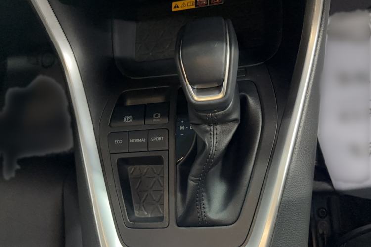 Used Toyota RAV4 2023 2.0L CVT Two-Wheel Drive Fashion Plus Edition Gear Lever