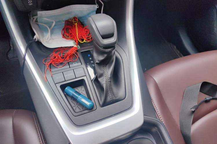 Used Toyota RAV4 2023 2.0L CVT Two-Wheel Drive Urban Edition Gear Lever