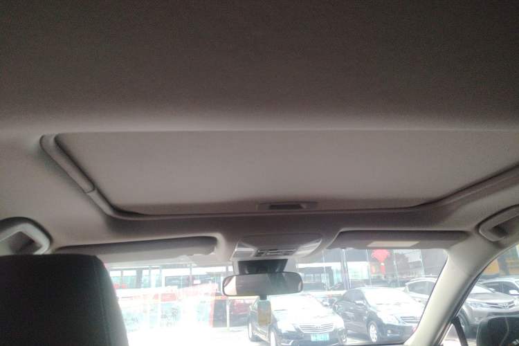 Used Toyota RAV4 2023 Dual-Motor 2.5L E-CVT Two-Wheel Drive Elite Edition Headliner