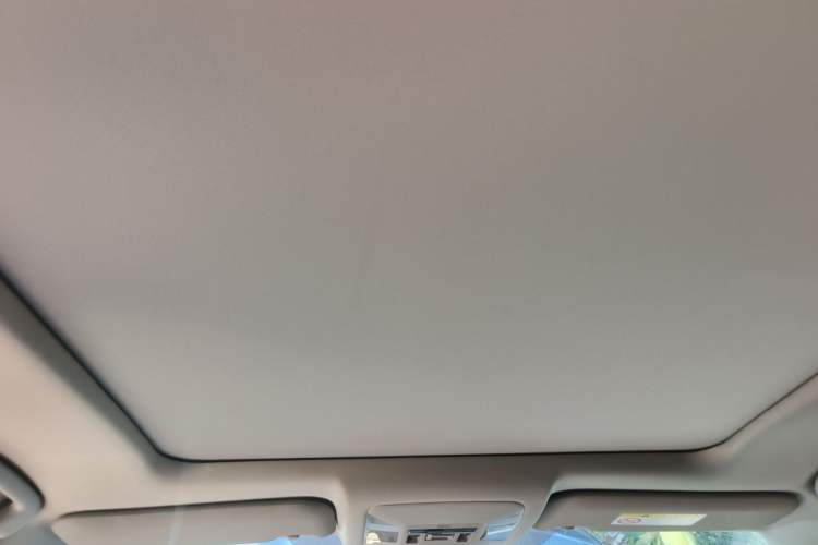 Used Toyota RAV4 2023 2.0L CVT Two-Wheel Drive Fashion Edition Headliner