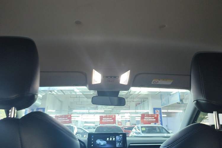 Used Toyota RAV4 2023 2.0L CVT Two-Wheel Drive Urban Edition Headliner