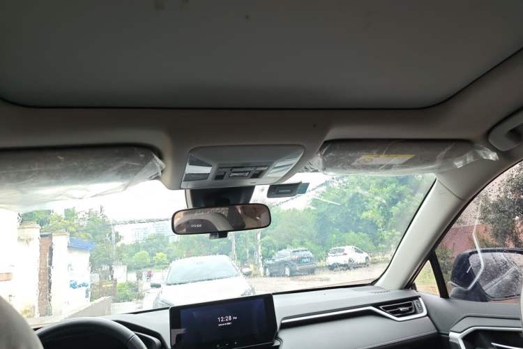 Used Toyota RAV4 2023 2.0L CVT Two-Wheel Drive Fashion Plus Edition Headliner