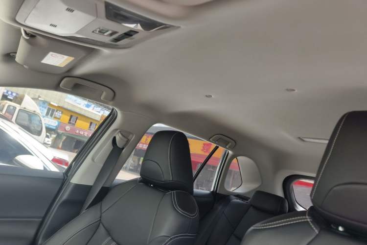 Used Toyota RAV4 2023 2.0L CVT Two-Wheel Drive Urban Edition Headliner