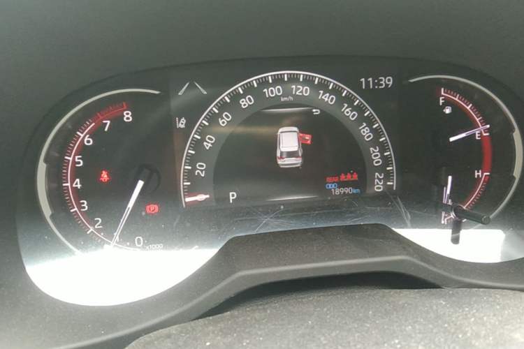 Used Toyota RAV4 2023 2.0L CVT Two-Wheel Drive Fashion Edition Instrument Cluster