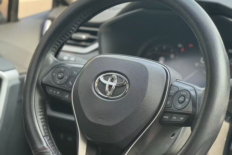 Used Toyota RAV4 2023 2.0L CVT 4x4 Explorer Plus Edition Interior 5