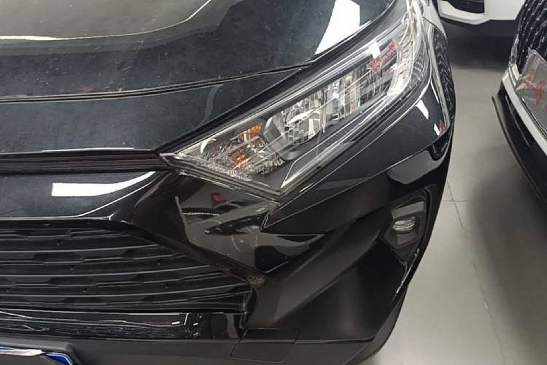 Used Toyota RAV4 2023 2.0L CVT Two-Wheel Drive Urban Edition Left Front Headlight