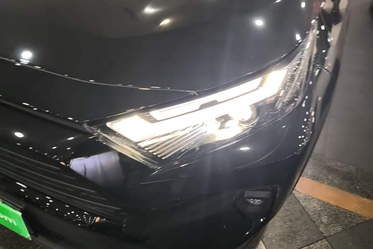 Used Toyota RAV4 2023 Dual-Engine 2.5L E-CVT Two-Wheel Drive Elite Plus Edition Left Front Headlight