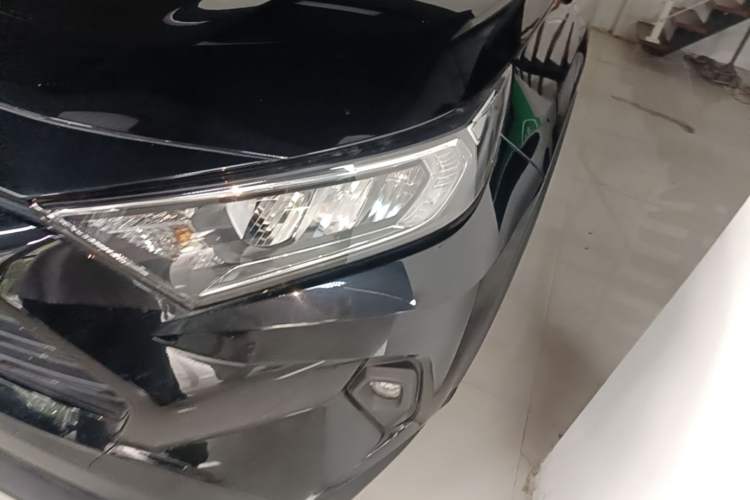 Used Toyota RAV4 2023 2.0L CVT Two-Wheel Drive Urban Edition Left Front Headlight