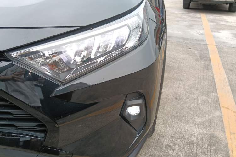 Used Toyota RAV4 2023 2.0L CVT Two-Wheel Drive Fashion Edition Left Front Headlight