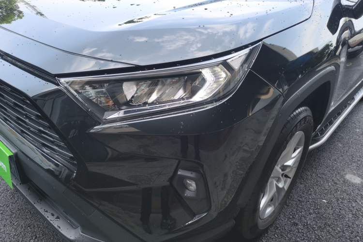 Used Toyota RAV4 2023 2.0L CVT Two-Wheel Drive Urban Edition Left Front Headlight
