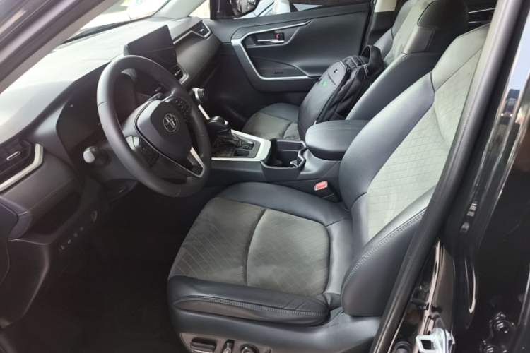 Used Toyota RAV4 2023 2.0L CVT 4x4 Explorer Plus Edition Left Front Seat