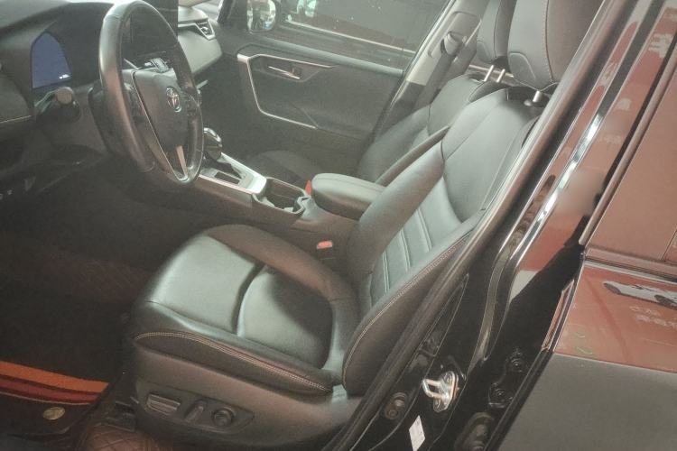 Used Toyota RAV4 2023 2.0L CVT Two-Wheel Drive Fashion Plus Edition Left Front Seat
