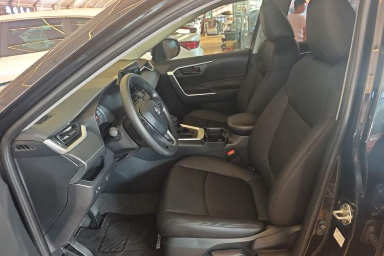 Used Toyota RAV4 2023 2.0L CVT Two-Wheel Drive Urban Edition Left Front Seat