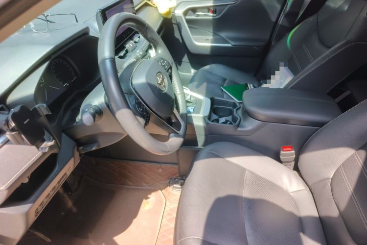 Used Toyota RAV4 2023 2.0L CVT Two-Wheel Drive Fashion Edition Left Front Seat