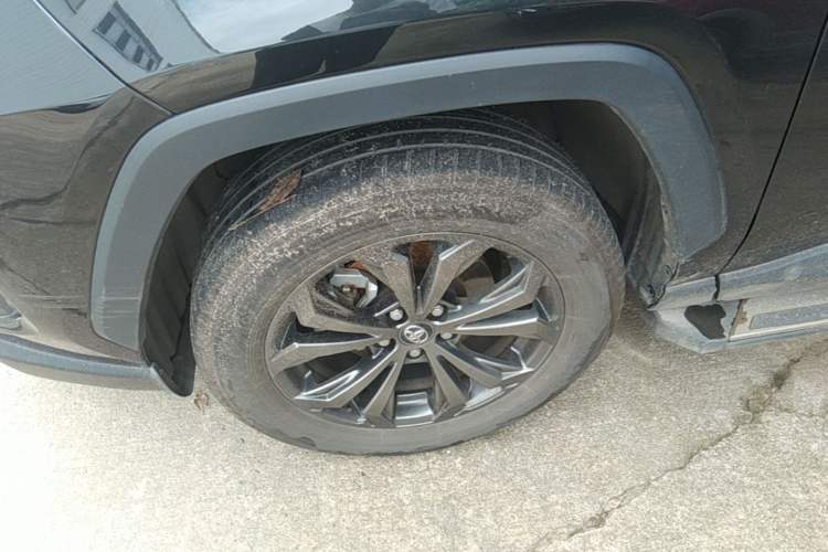 Used Toyota RAV4 2023 2.0L CVT Two-Wheel Drive Fashion Edition Left Front Wheel Hub