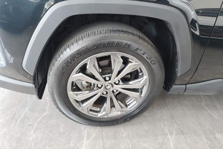 Used Toyota RAV4 2023 2.0L CVT Two-Wheel Drive Fashion Plus Edition Left Front Wheel Hub
