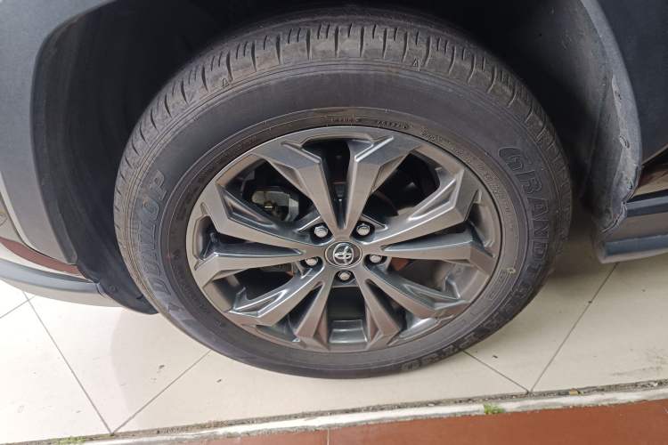 Used Toyota RAV4 2023 2.0L CVT Two-Wheel Drive Fashion Plus Edition Left Front Wheel Hub