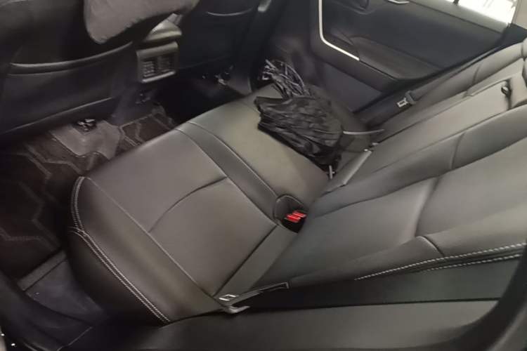 Used Toyota RAV4 2023 2.0L CVT Two-Wheel Drive Urban Edition Left Rear Seat