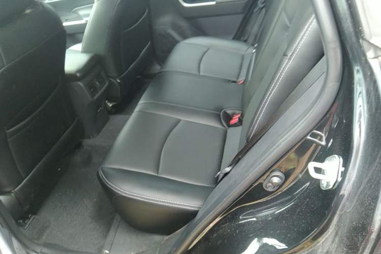 Used Toyota RAV4 2023 2.0L CVT Two-Wheel Drive Fashion Edition Left Rear Seat