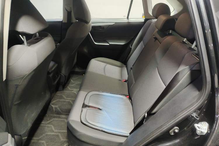 Used Toyota RAV4 2023 Dual-Motor 2.5L E-CVT Two-Wheel Drive Elite Edition Left Rear Seat