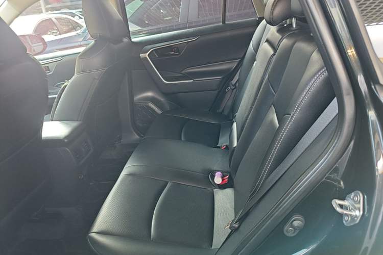 Used Toyota RAV4 2023 2.0L CVT Two-Wheel Drive Urban Edition Left Rear Seat