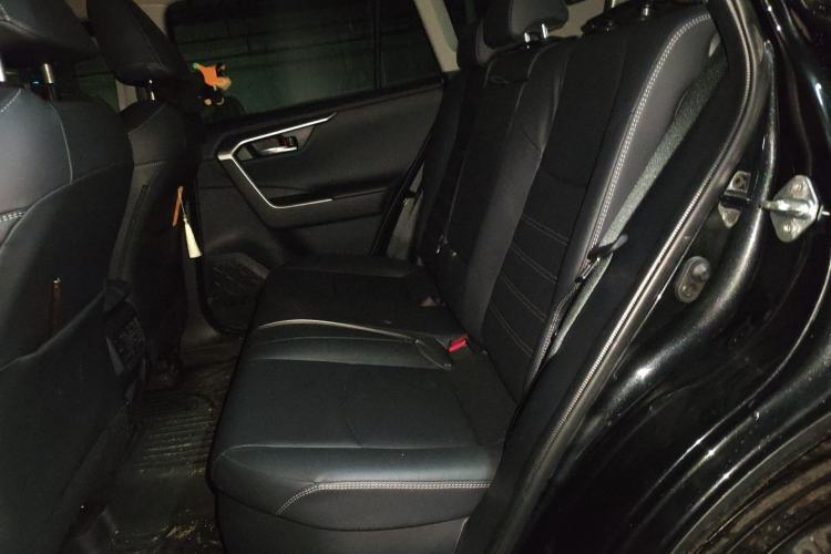 Used Toyota RAV4 2023 Dual-Engine 2.5L E-CVT Two-Wheel Drive Elite Plus Edition Left Rear Seat